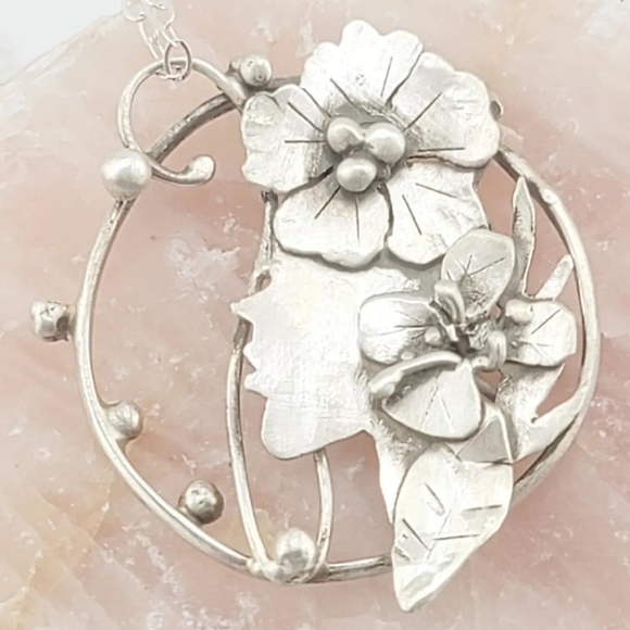 FLOWER BOHEMIAN GIRL PROFILE PENDANT HANDMADE  STERLING SILVER  APPROX 2" AROUND - Picture 1 of 4